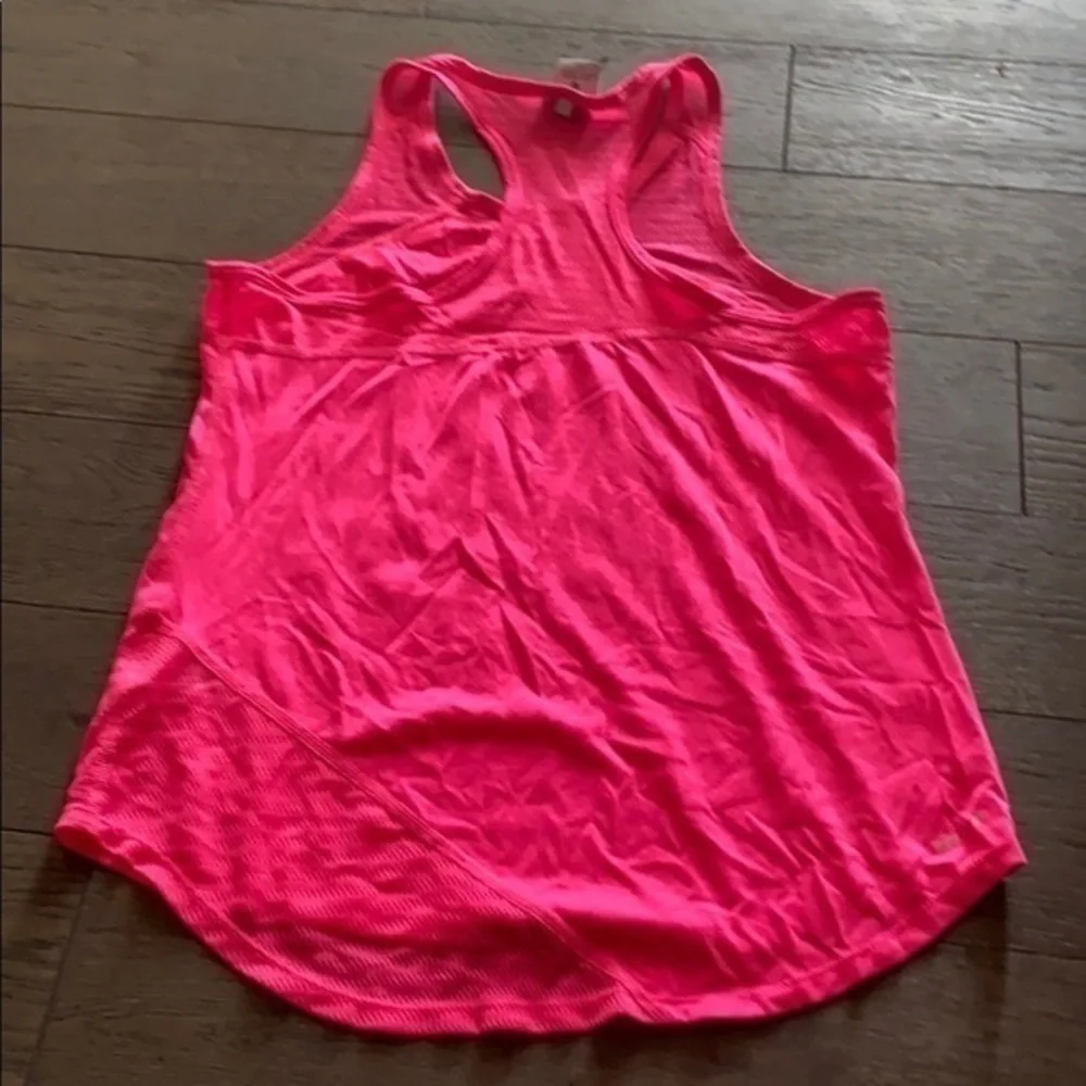 Nike Dry Fit Hot Pink Workout Tank Size M